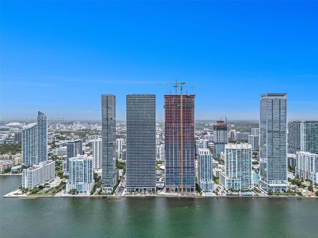 725 NE 24 Street 3806, Miami, FL 33137