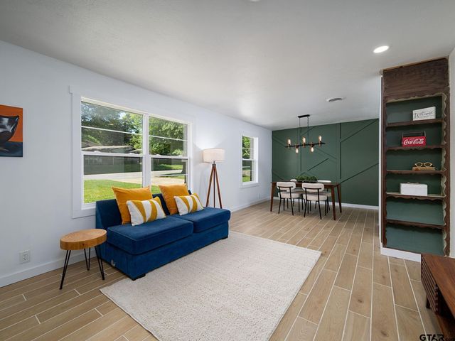 623 Beechwood Dr, Tyler, TX 75701