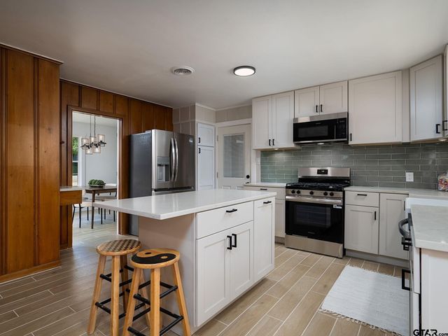 623 Beechwood Dr, Tyler, TX 75701