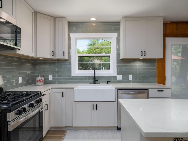 623 Beechwood Dr, Tyler, TX 75701