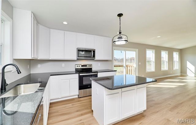 28552 Shallow Water Road, Warrenton, MO 63383