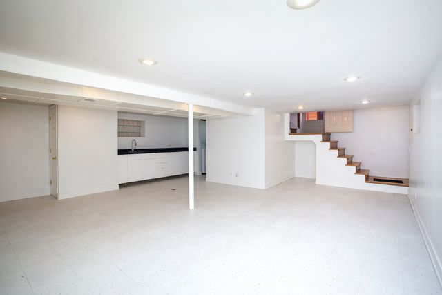 5154 S Nordica Avenue, Chicago, IL 60638