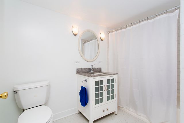 5154 S Nordica Avenue, Chicago, IL 60638