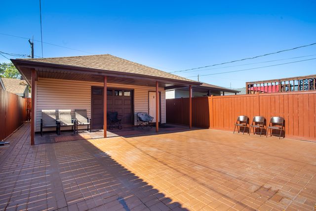 5154 S Nordica Avenue, Chicago, IL 60638