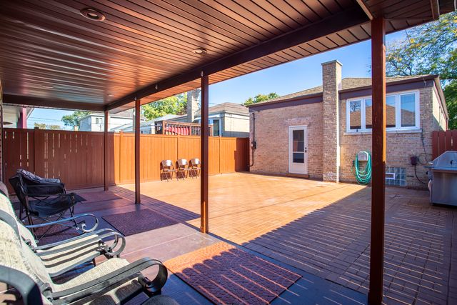 5154 S Nordica Avenue, Chicago, IL 60638