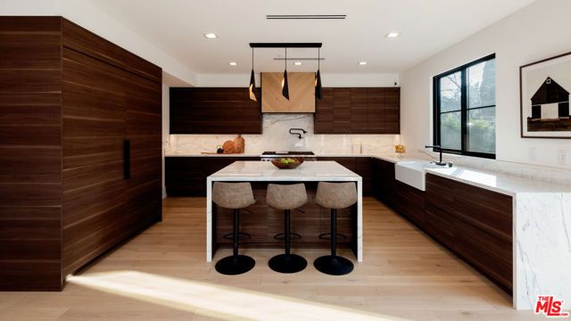 4153 Vantage Avenue, Studio City (los Angeles), CA 91604