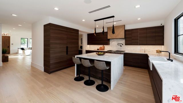 4153 Vantage Avenue, Studio City (los Angeles), CA 91604