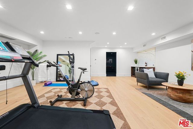 4153 Vantage Avenue, Studio City (los Angeles), CA 91604