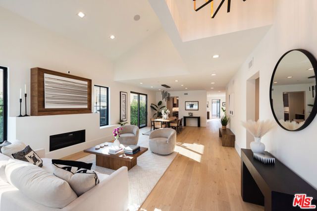 4153 Vantage Avenue, Studio City (los Angeles), CA 91604