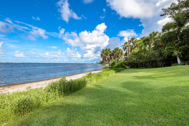 3301 BAY SHORE ROAD, Sarasota, FL 34234