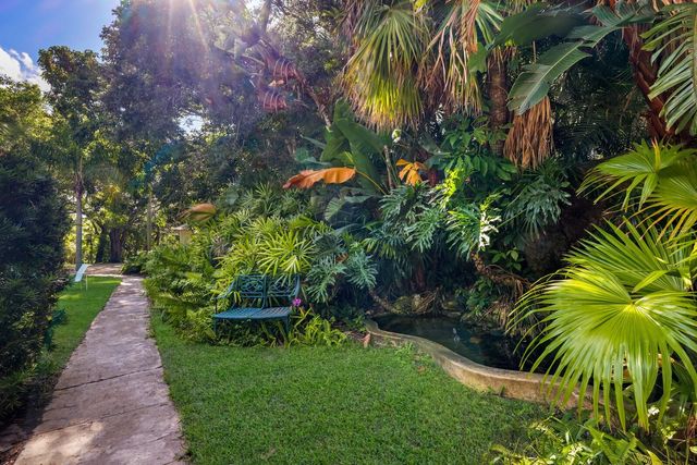 3301 BAY SHORE ROAD, Sarasota, FL 34234