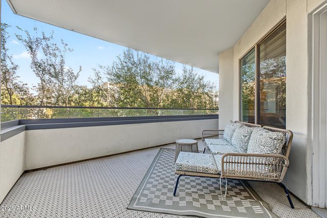 945 E PLAYA DEL NORTE Drive 2007, Tempe, AZ 85288