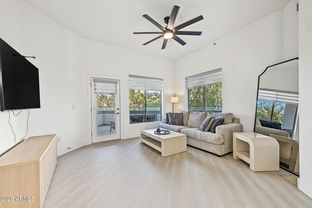 945 E PLAYA DEL NORTE Drive 2007, Tempe, AZ 85288