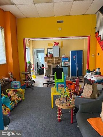 2648 S DARIEN ST, Philadelphia, PA 19148