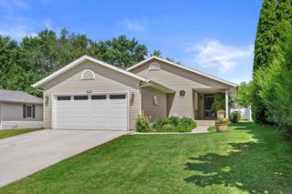 6211 236th AVENUE, Salem, WI 53168