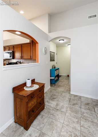 717 Edna Lane, Pueblo, CO 81005