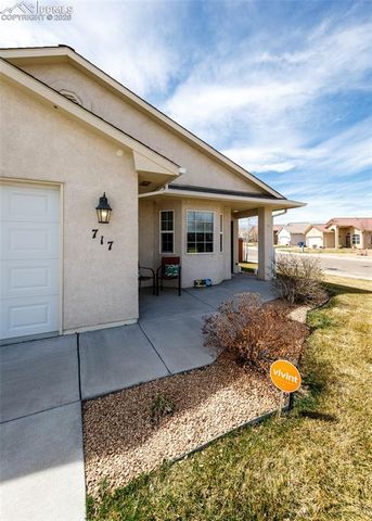 717 Edna Lane, Pueblo, CO 81005