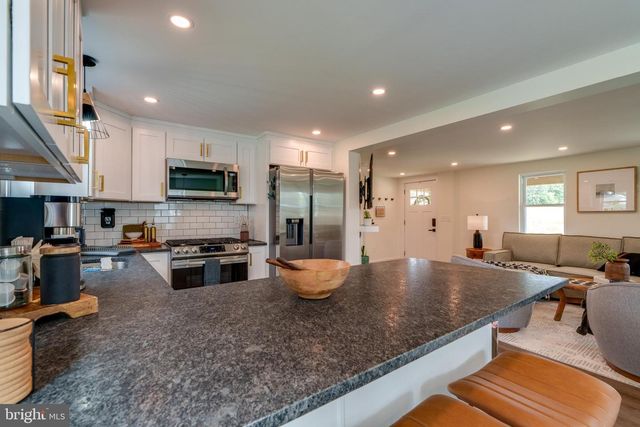 505 BRENNEMAN RD, Willow Street, PA 17584