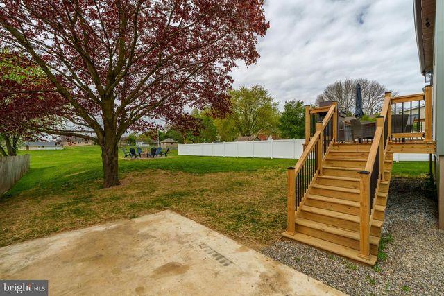 505 BRENNEMAN RD, Willow Street, PA 17584