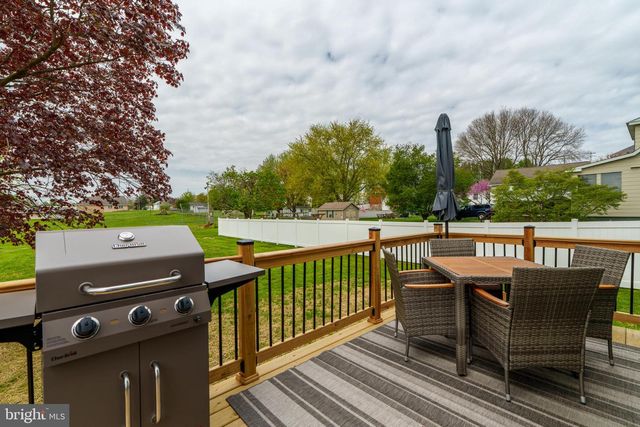 505 BRENNEMAN RD, Willow Street, PA 17584