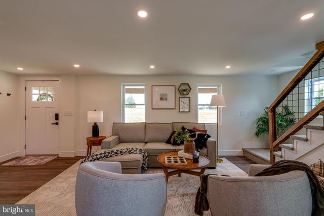 505 BRENNEMAN RD, Willow Street, PA 17584