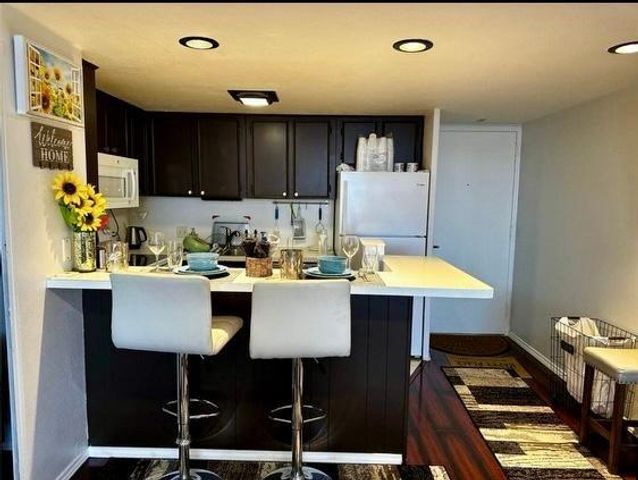 7520 Hornwood Drive 906, Houston, TX 77036