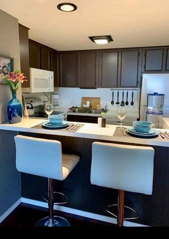 7520 Hornwood Drive 906, Houston, TX 77036