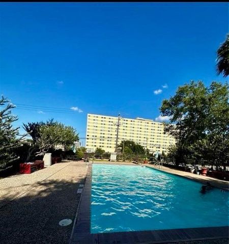 7520 Hornwood Drive 906, Houston, TX 77036