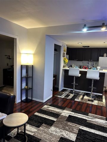 7520 Hornwood Drive 906, Houston, TX 77036