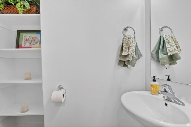 13897 S CANAAN PEAK DR, Herriman, UT 84096
