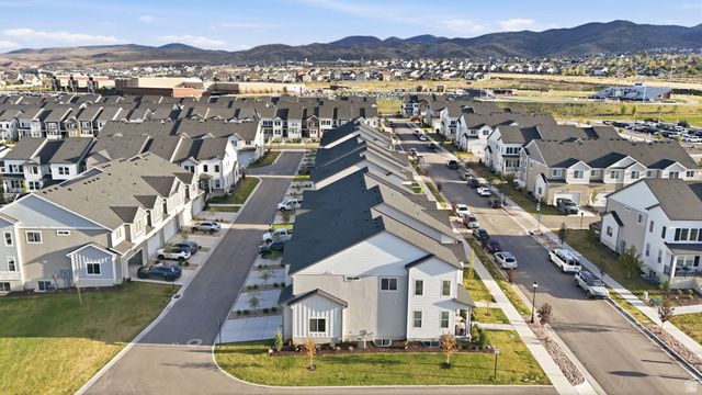 13897 S CANAAN PEAK DR, Herriman, UT 84096
