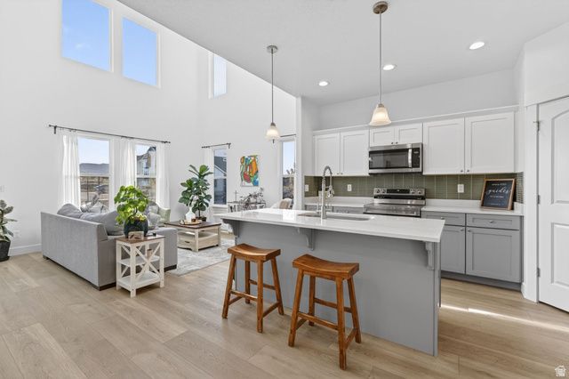 13897 S CANAAN PEAK DR, Herriman, UT 84096