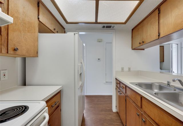 16034 Stoneham CIR, Pflugerville, TX 78660