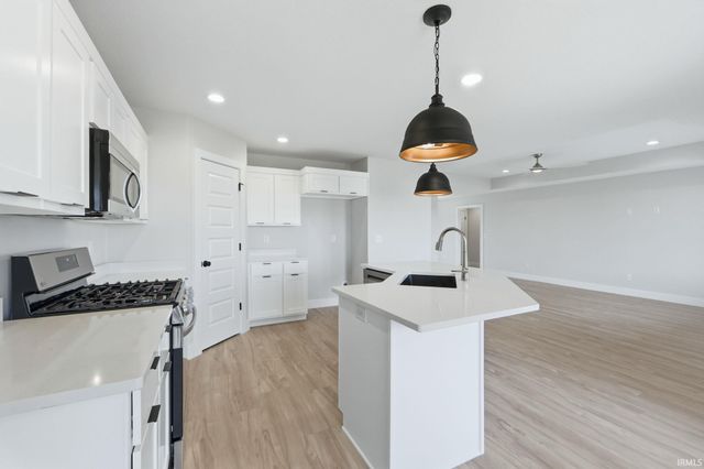 1572 Lagonda Trail, Fort Wayne, IN 46818