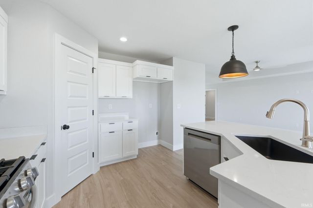 1572 Lagonda Trail, Fort Wayne, IN 46818