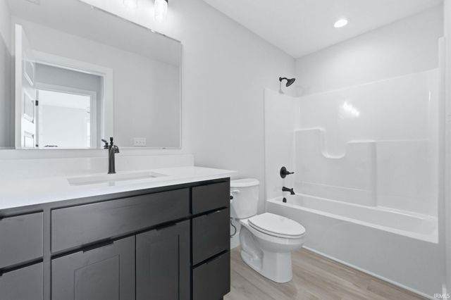 1572 Lagonda Trail, Fort Wayne, IN 46818