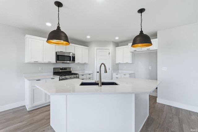 1572 Lagonda Trail, Fort Wayne, IN 46818