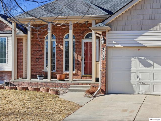 7231 S 30th Place, Lincoln, NE 68516