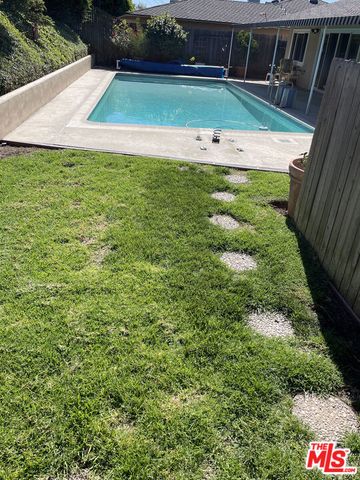 6606 S Sherbourne Drive, Los Angeles, CA 90056