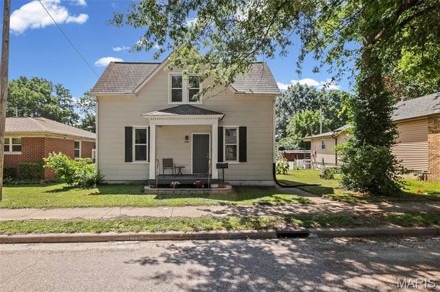 1324 Lebanon Avenue, Belleville, IL 62221
