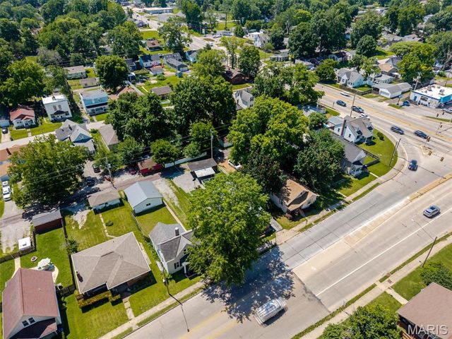 1324 Lebanon Avenue, Belleville, IL 62221