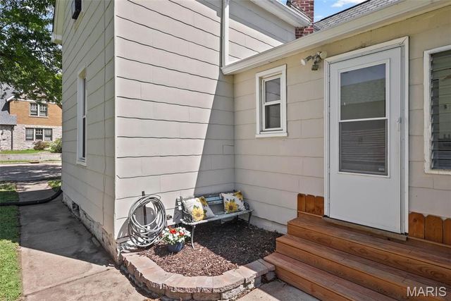 1324 Lebanon Avenue, Belleville, IL 62221