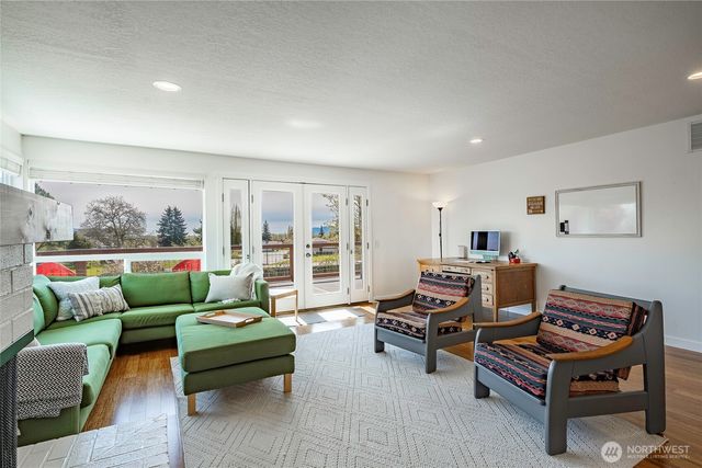 2147 Hillside Place, Ferndale, WA 98248