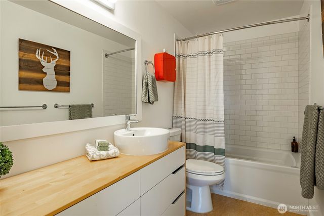 2147 Hillside Place, Ferndale, WA 98248