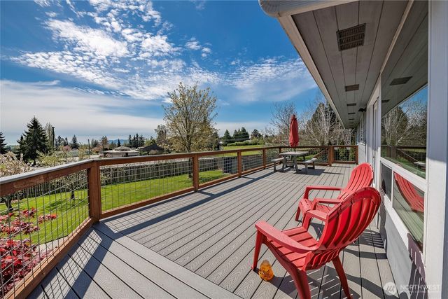 2147 Hillside Place, Ferndale, WA 98248