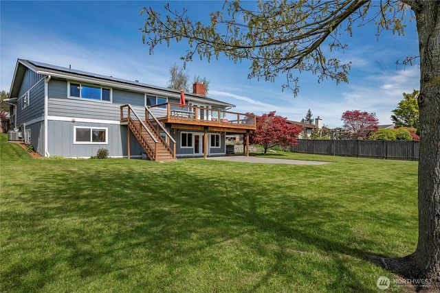 2147 Hillside Place, Ferndale, WA 98248