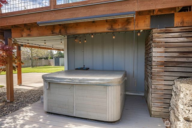 2147 Hillside Place, Ferndale, WA 98248