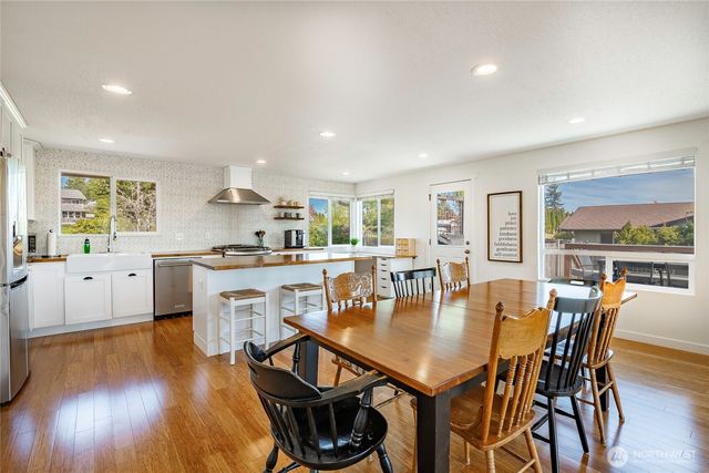 2147 Hillside Place, Ferndale, WA 98248