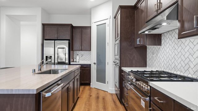 2409 Waterside Dr, Fairfield, CA 94533