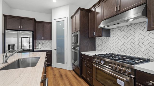 2409 Waterside Dr, Fairfield, CA 94533